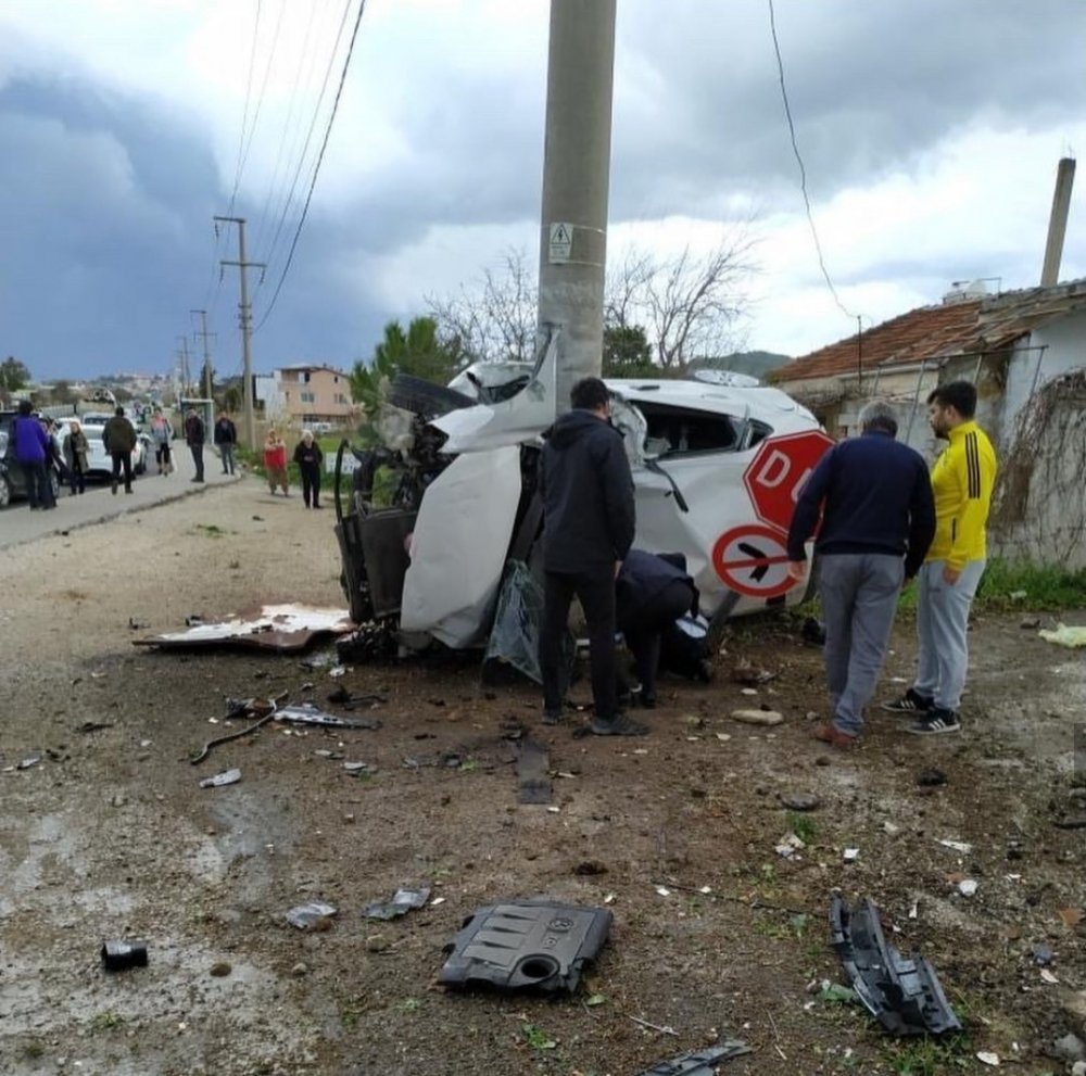 İzmir Urla'da trafik kazası! Efe Teldemir hayatını kaybetti