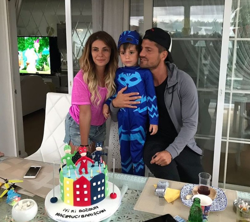 SURVİVOR BARIŞ ÖZBEK