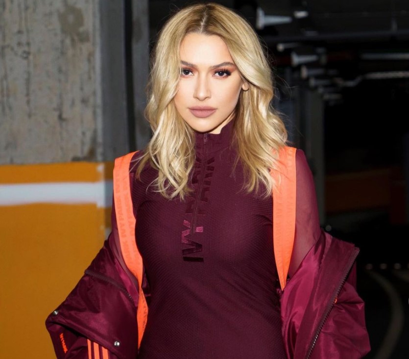 Şarkıcı Hadise fotoğrafları