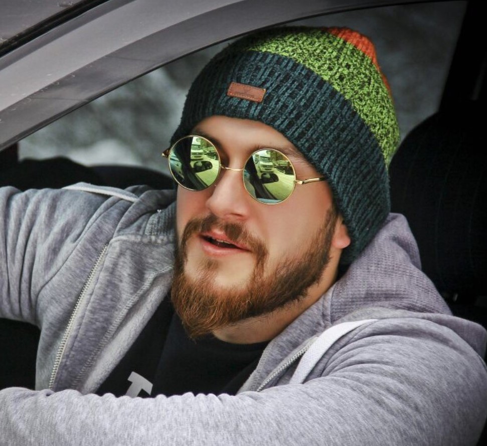 Survivor Reşat Hacıahmetoğlu