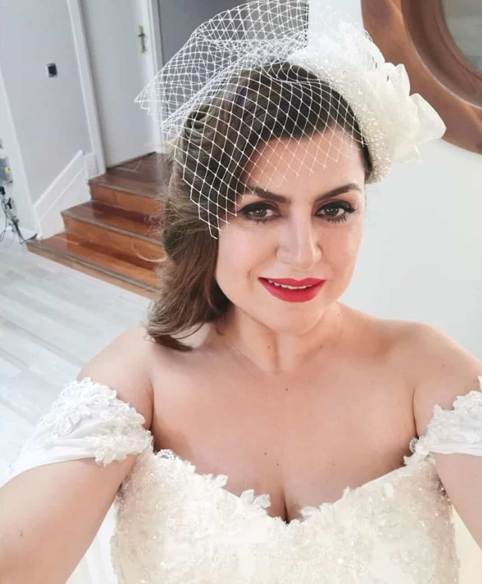 Doya Doya Moda Emel Başkan kimdir kaç yaşında Emel Başkan nereli eşi kim boyu kaç soyadı oynadığı diziler