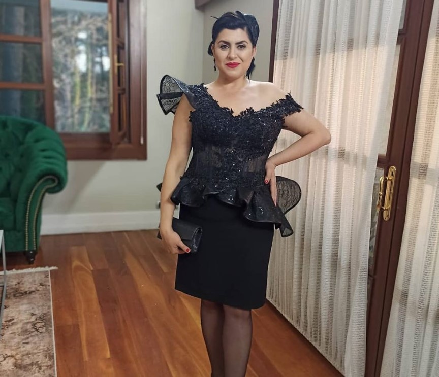 Doya Doya Moda Emel kim yaşı kaç kilosu aslen nereli elendi mi Doya Doya Moda Emel Başkan’ın boyu kaç?