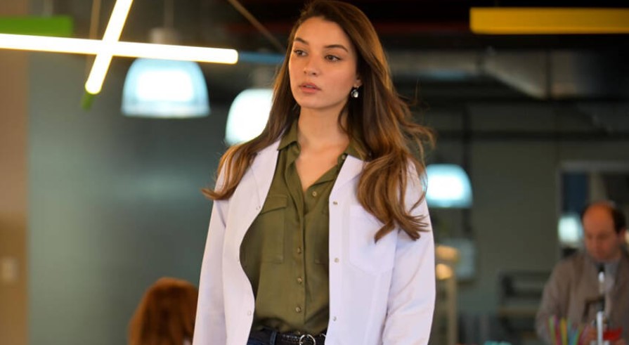 Damla Colbay aslen nereli, boyu kaç