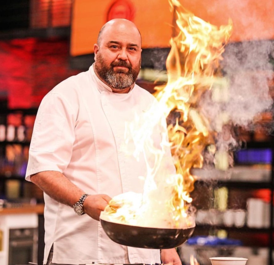 Masterchef Somer Şef nereli kaç kilo boyu kaç Somer Sivrioğlu Şef restaurant nerede burcu ne evli mi?