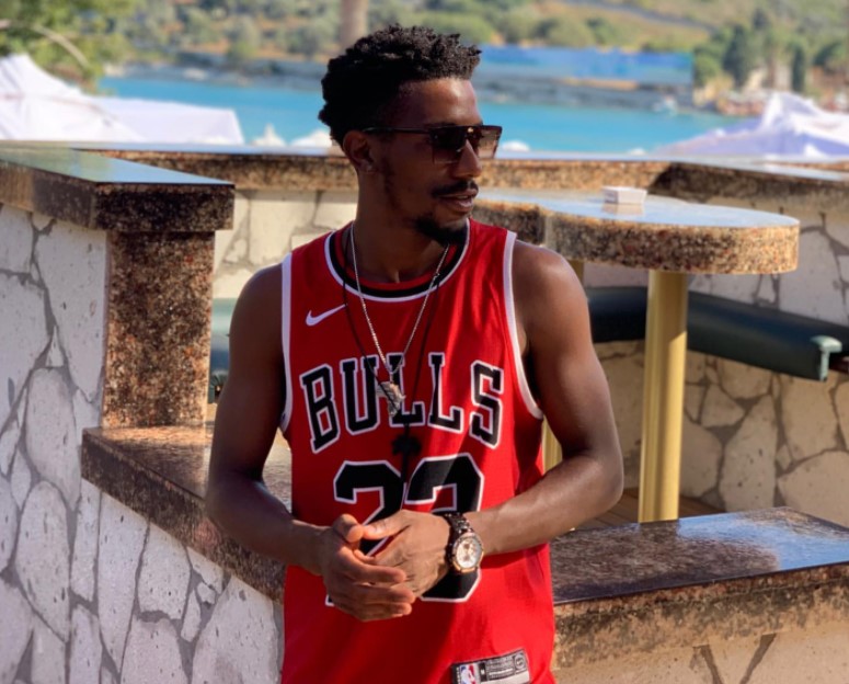 Survivor Steven Salam