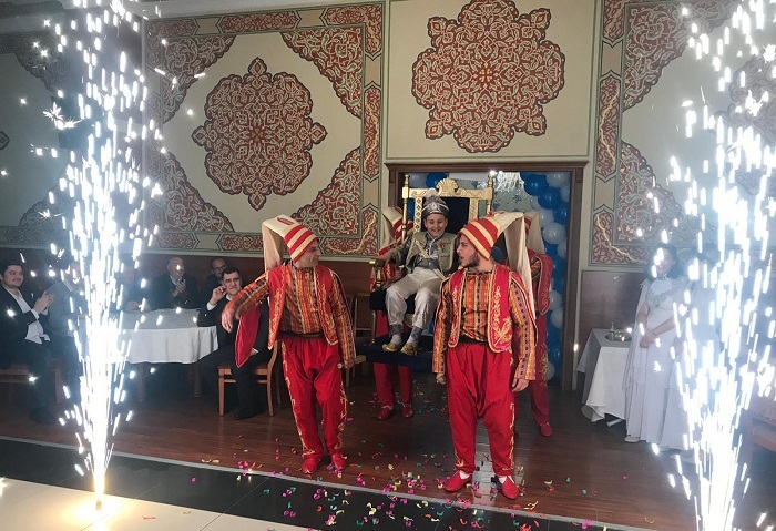 Adil organizasyon sünnet masa sandalye organizasyonu