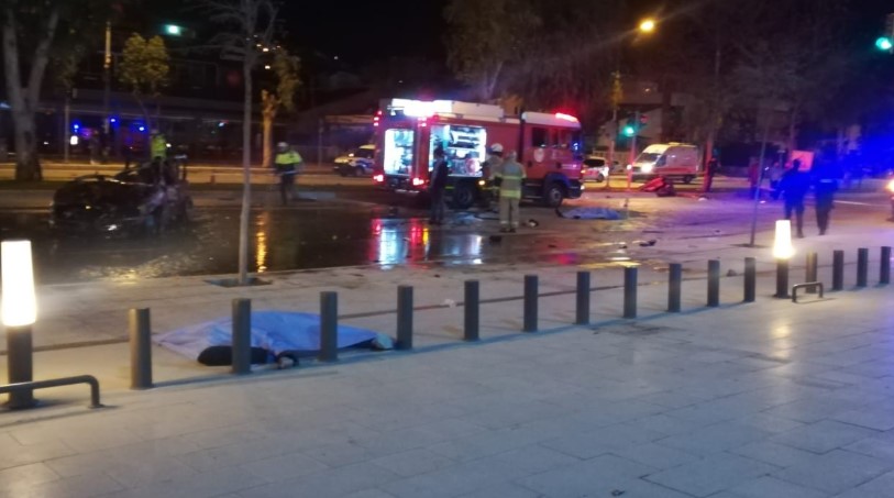 Balçova trafik kazası! Hüseyin Karacaoğlan ve Berkay Altınay hayatını kaybetti