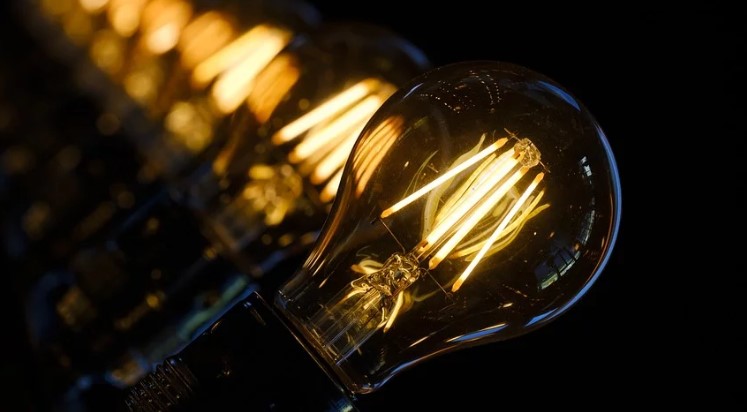 İzmir'de elektrik kesintisi başlıyor! Hangi bölgelerde ne zaman kesinti gerçekleşecek?