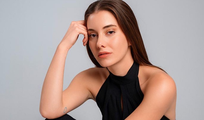 Beril Pozam aslen nereli boyu kaç burcu ne evli mi eşi sevgilisi kimdir oynadığı tv dizileri filmleri