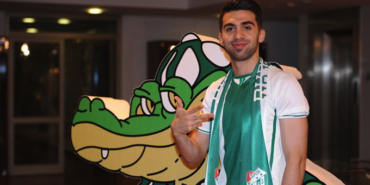 İzmir Göztepe, Bursaspor'la Yollarını Ayıran Emre Taşdemir'in Peşinde