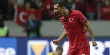 Göztepe, Huesca Forması Giyen Serdar Gürler'i Kiraladı