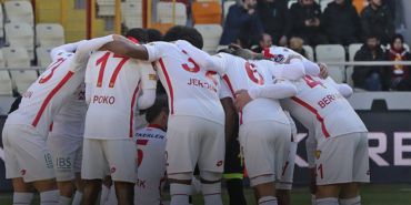 izmir, Haktan Akdoğan