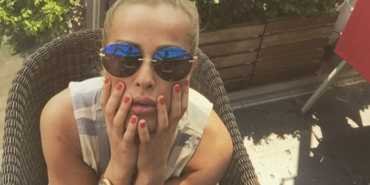 Estetik yaptıran Hülya Avşar'ın kardeşi Helin Avşar tanınmaz halde