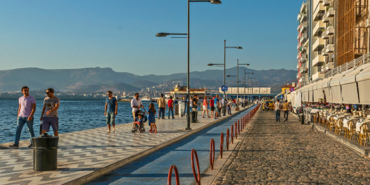 Bergama elektrik kesintisi, Bornova elektrik kesintisi, Dikili elektrik kesintisi, Foça elektrik kesintisi, Karşıyaka elektrik kesintisi, Kemalpaşa elektrik kesintisi, Kınık elektrik kesintisi, Menemen elektrik kesintisi, Selçuk elektrik kesintisi, Tire elektrik kesintisi, Torbalı elektrik kesintisi, Urla elektrik kesintisi, Beydağ elektrik kesintisi, Konak elektrik kesintisi, Buca elektrik kesintisi, izmir elektrik kesintisi, Karabağlar elektrik kesintisi, Güzelbahçe elektrik kesintisi, Menderes elektrik kesintisi