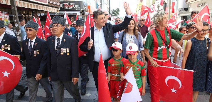 izmir, Buca, Buca Belediyesi, Erhan Kılıç