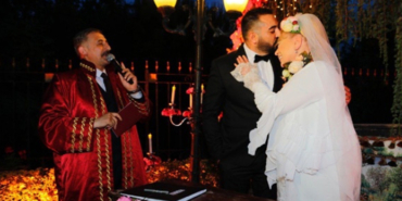 Zerrin Özer, evlendiği Murat Akıncı'dan 2 gün sonra boşanma kararı aldı