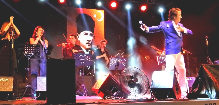 Aliağa, Tunç Soyer, Aliağa Belediyesi