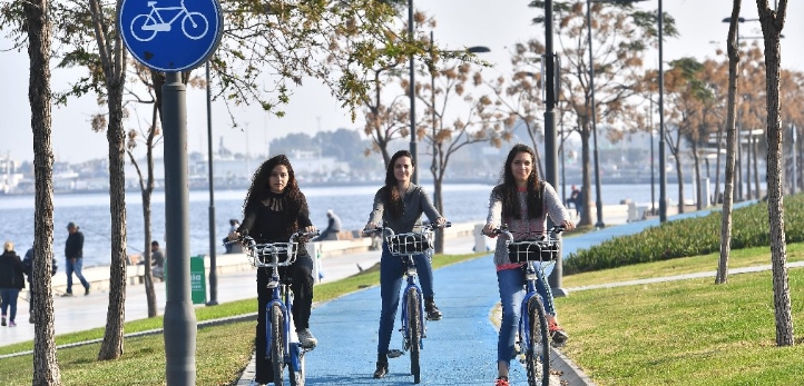 Konak, Recep Tayyip Erdoğan, Konak Meydanı, Dokuz Eylül Üniversitesi