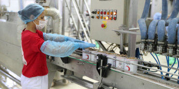 Konak, Abdül Batur, Konak Belediyesi, Güzelyalı