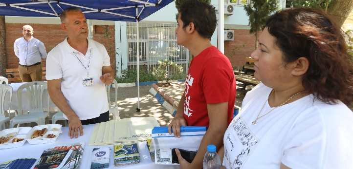 Karabağlar, Bekir Pakdemirli, Ege Üniversitesi, Necdet Budak