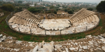 Karşıyaka, Karşıyaka Belediyesi, Cemil Tugay