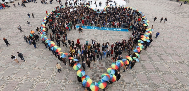 Güzelbahçe, Aziz Kocaoğlu, Tunç Soyer