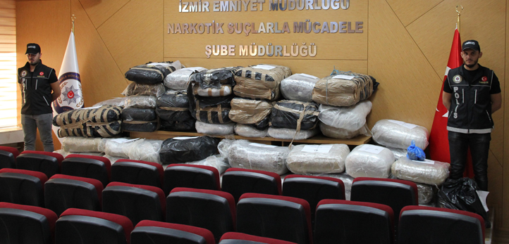 izmir, Bayraklı, Çiğli, Alsancak, ASEV, Kıbrıs Şehitleri Caddesi, İzmir Kent Hastanesi