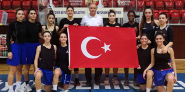 İzmir Büyükşehir Belediyesi Kadın Basketbol Takımı, Ceyhan karşısında