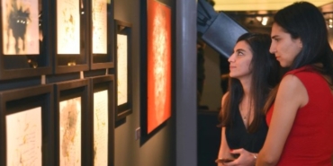 İzmir Folkart Gallery’de Gece Sirenleri Sergisi açıldı