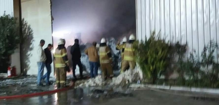 Cem Yılmaz, izmir, Nilperi Şahinkaya, Zafer Algöz, Cem Davran, İzmir Optimum