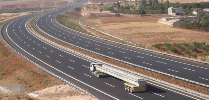 Bergama elektrik kesintisi, Bornova elektrik kesintisi, Foça elektrik kesintisi, Kemalpaşa elektrik kesintisi, Kınık elektrik kesintisi, Kiraz elektrik kesintisi, Menemen elektrik kesintisi, Ödemiş elektrik kesintisi, Tire elektrik kesintisi, Torbalı elektrik kesintisi, Beydağ elektrik kesintisi, Konak elektrik kesintisi, Karabağlar elektrik kesintisi, Menderes elektrik kesintisi