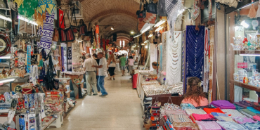 Kemeraltı Esnaf Derneği'nin yeni başkanı Semih Girgin oldu
