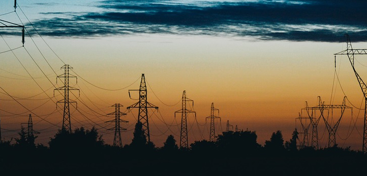 izmir, Çukur, Melike İpek Yalova, Kubilay Aka, Hilal Altınbilek, Vahide Perçin, Uğur Güneş, Kerem Alışık, Bir Zamanlar Çukurova