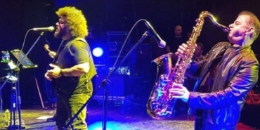 Cem Yılmaz, Karşıyaka, izmir, Çeşme, Alaçatı, Mavişehir, Ozan Güven, Zafer Algöz, Cem Davran, Özkan Uğur, Hilltown Karşıyaka AVM