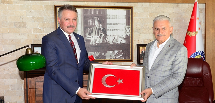 izmir, Konak, Kültürpark Açıkhava Tiyatrosu, İzmir Açık Hava Konserleri, izmir konserleri, Duman, Kaan Tangöze