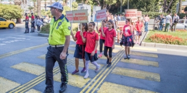 izmir, Ege İhracatçı Birlikleri, Ege Yaş Meyve Sebze İhracatçıları Birliği, Ege Zeytin ve Zeytinyağı İhracatçıları Birliği, Jak Eskinazi, Ege Maden İhracatçıları Birliği, EİB