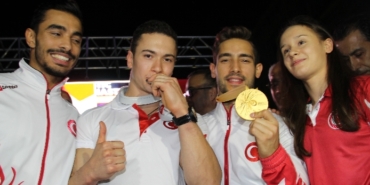 Yıldız Tilbe, izmir, Konak, Barış Pınarı Harekatı, Donald Trump