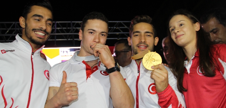 Yıldız Tilbe, izmir, Konak, Barış Pınarı Harekatı, Donald Trump