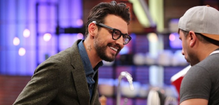 Özge Özpirinçci, Fox TV, Ece Özdikici, Caner Cindoruk, Bennu Yıldırımlar