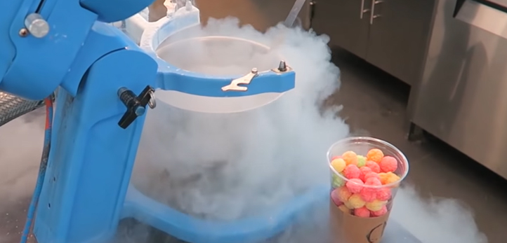 Taner Ölmez, Mucize Doktor, Onur Tuna, Sinem Ünsal, Hazal Türesan, Özge Özder, Murat Aygen, Reha Özcan, Fox TV, Melis Gürhan