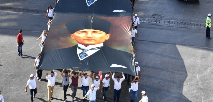 Cem Yılmaz, izmir, TV8, Kerem Alışık