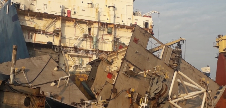 Anlık altın fiyatları, altın fiyatları, gram altın fiyatı, çeyrek altın fiyatı, 22 ayar bilezik fiyatı, cumhuriyet altını fiyatı