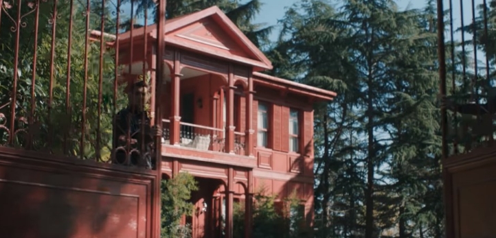 Tolga Sarıtaş, Ferhat ile Şirin, Cansu Dere, Leyla Tanlar, Yıldıray Şahinler, Ushan Çakır, Emel Çölgeçen