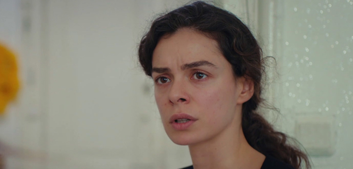 Hande Erçel, Buğra Gülsoy, Müjdat Gezen Sanat Merkezi, Kanal D, Mustafa Yıldıran, Mustafa Avkıran, Duygu Sarışın, Selen Öztürk, Başak Daşman, Azize