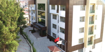 Altınordu, İzmir Büyükşehir Belediyesi, İzmirspor, İzmir Büyükşehir Belediyespor, Yeşilyurt