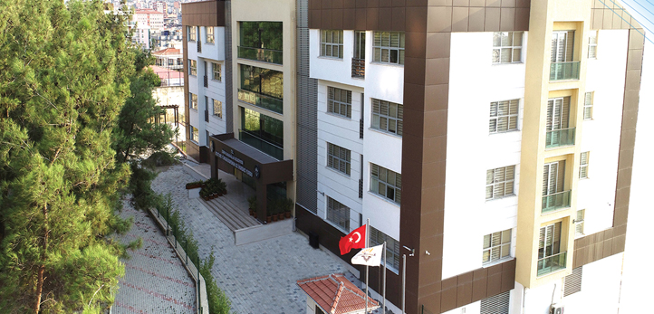 Altınordu, İzmir Büyükşehir Belediyesi, İzmirspor, İzmir Büyükşehir Belediyespor, Yeşilyurt