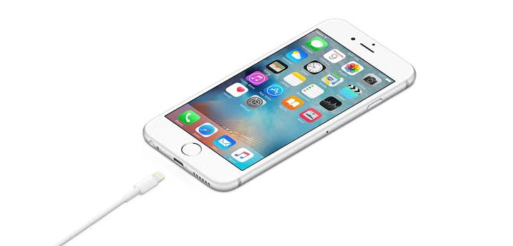 Ebru Şahin, Akın Akınözü, Macit Sonkan, Ayda Aksel, Serhat Tutumluer, Gülçin Santırcıoğlu, Tansu Taşanlar, Oya Unustası