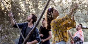 izmir, Buca, Ebru Şahin, Akın Akınözü, Ayda Aksel, Serhat Tutumluer, Oya Unustası