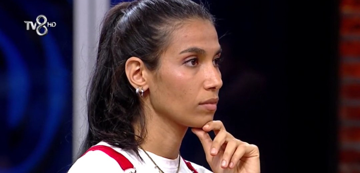 Hande Erçel, izmir, Buğra Gülsoy, Kanal D, Azize