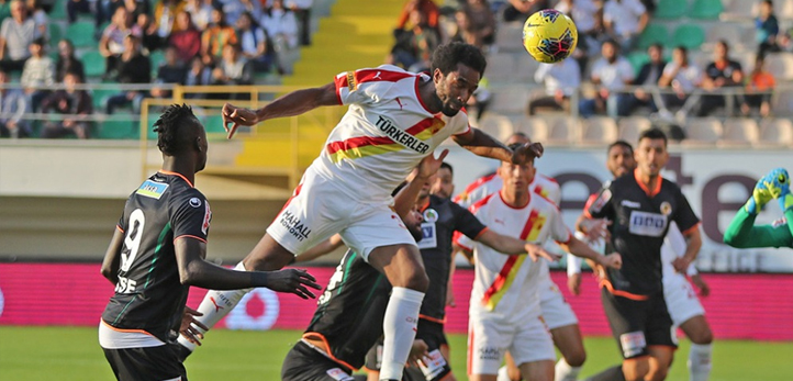 Karşıyaka, Bostanlı, Tuna Kiremitçi, Erkan Oğur, Suat Taşer Tiyatrosu, Fatih Erkoç, Birsen Tezer, Bostanlı Suat Taşer Tiyatrosu, Karşıyaka Caz Festivali